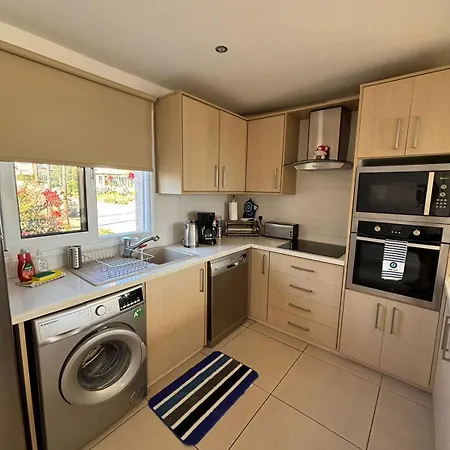 Horizon Bliss At Coral Bay Daire